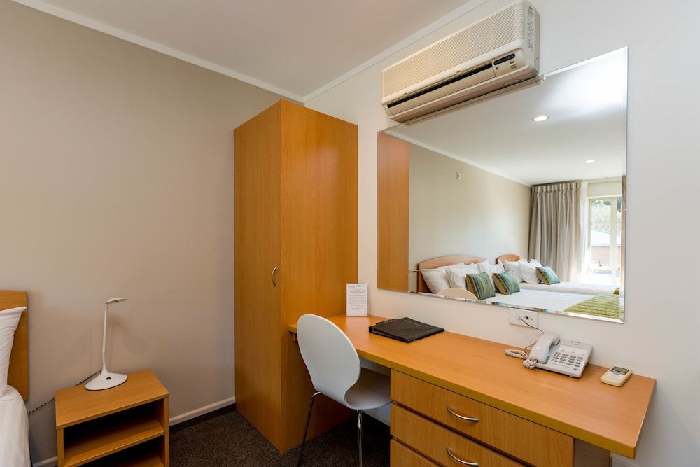 Aspen Court Motel Taihape Studio, Jetted Tub 6