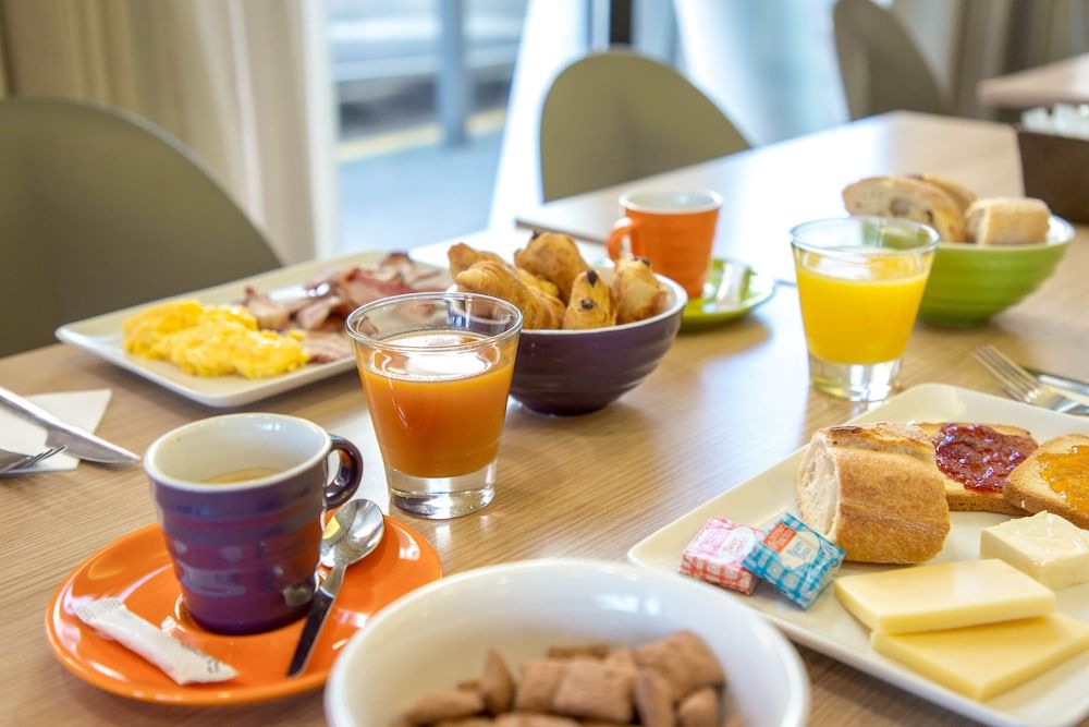 undefined B&B HOTEL Marseille La Timone 10