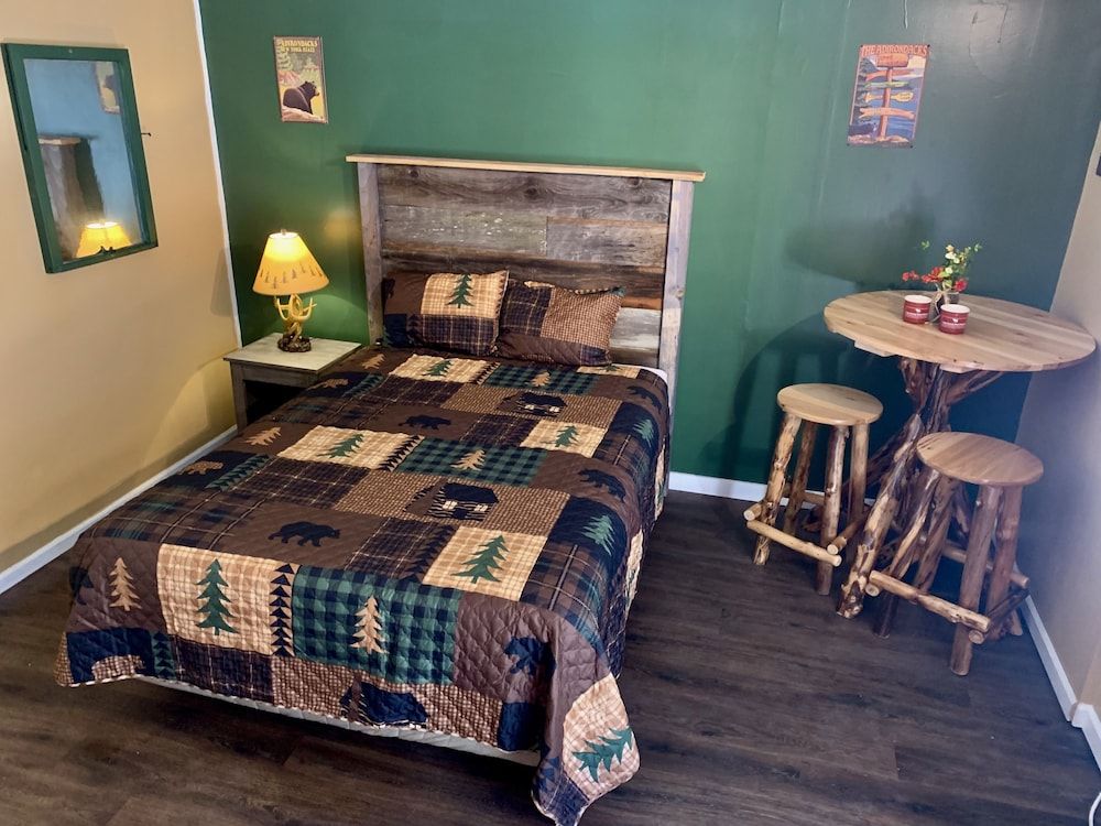 Standard Studio, 1 Queen Bed, Kitchenette