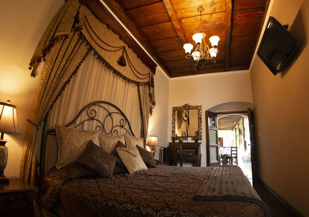 Superior Room, 1 King Bed