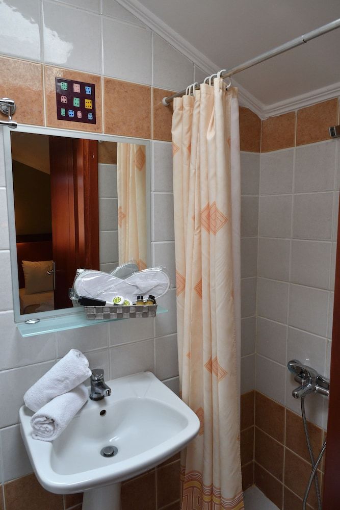 Four Seasons Hotel Apartment, 2 Bedrooms 8