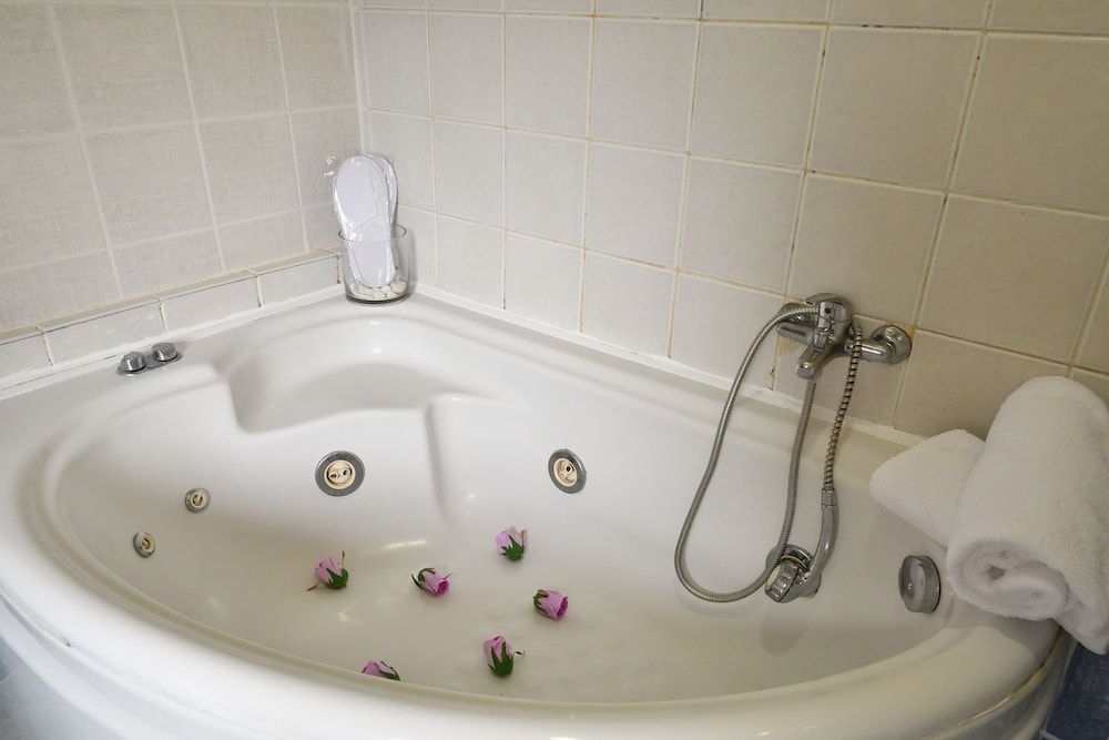 Four Seasons Hotel Apartment, 2 Bedrooms 9