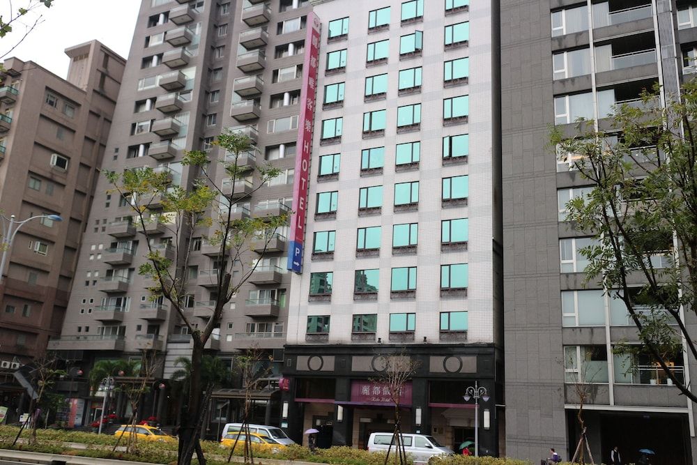 undefined Rido Hotel 8