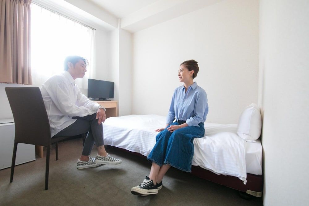 Single Room, Smoking