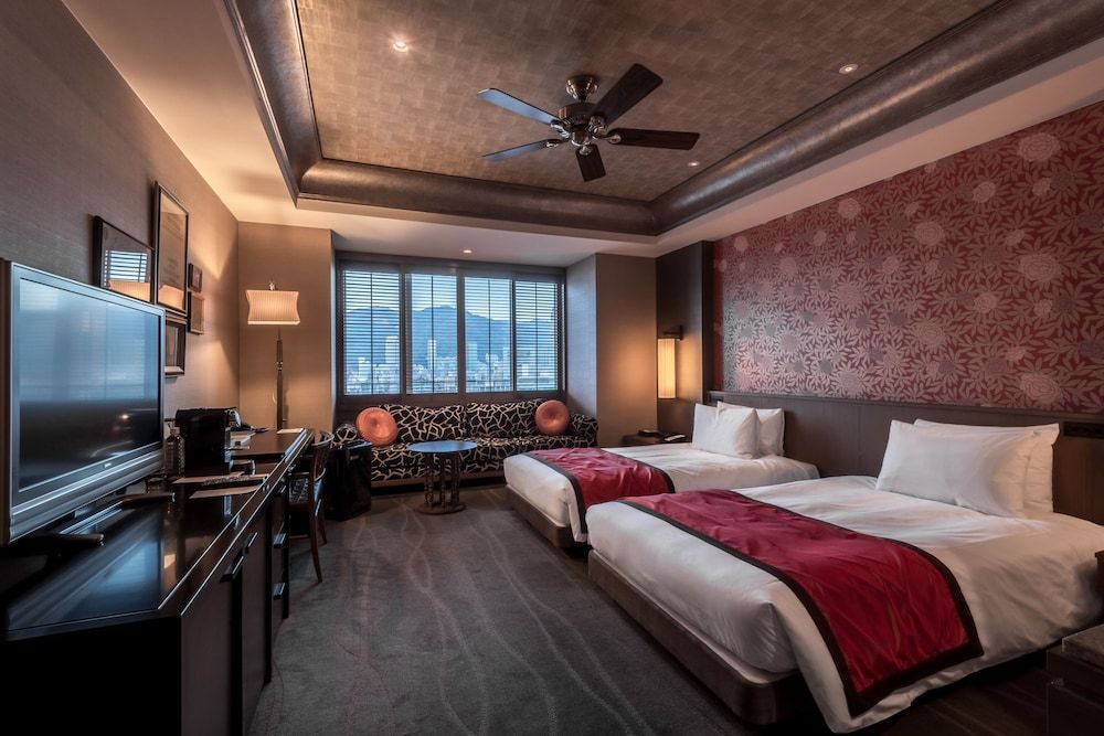 undefined Oriental Hotel 8