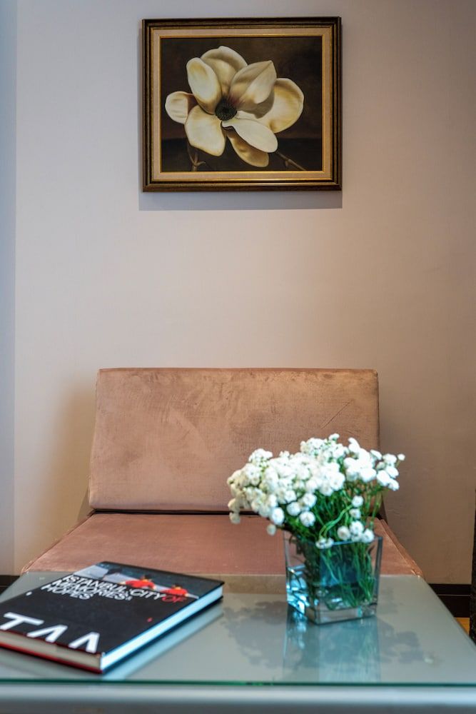 Oran Hotel Standard Double or Twin Room 6