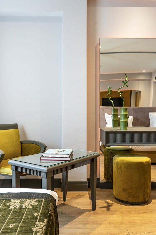 undefined Oran Hotel 8