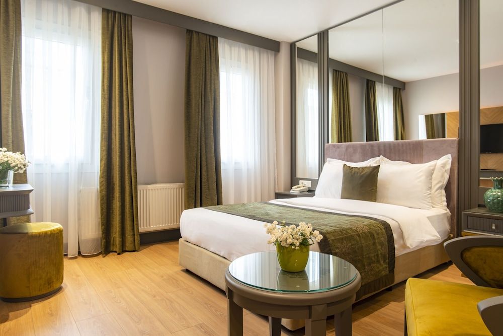 undefined Oran Hotel