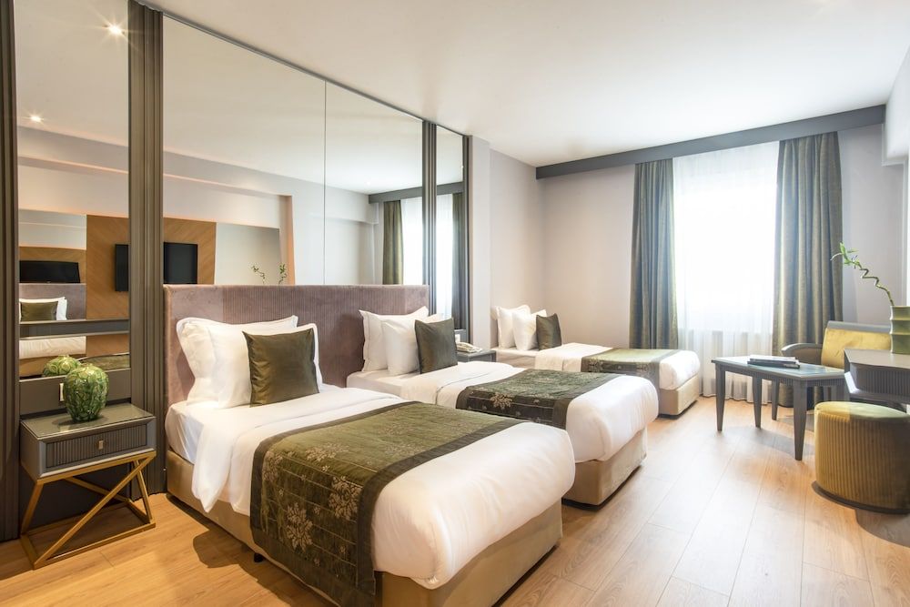 undefined Oran Hotel 4