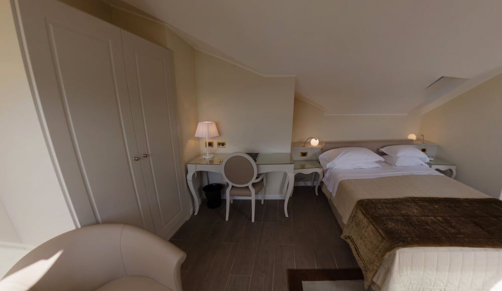 Hotel Miramare & Spa Royal Studio Suite (beach access included) 4
