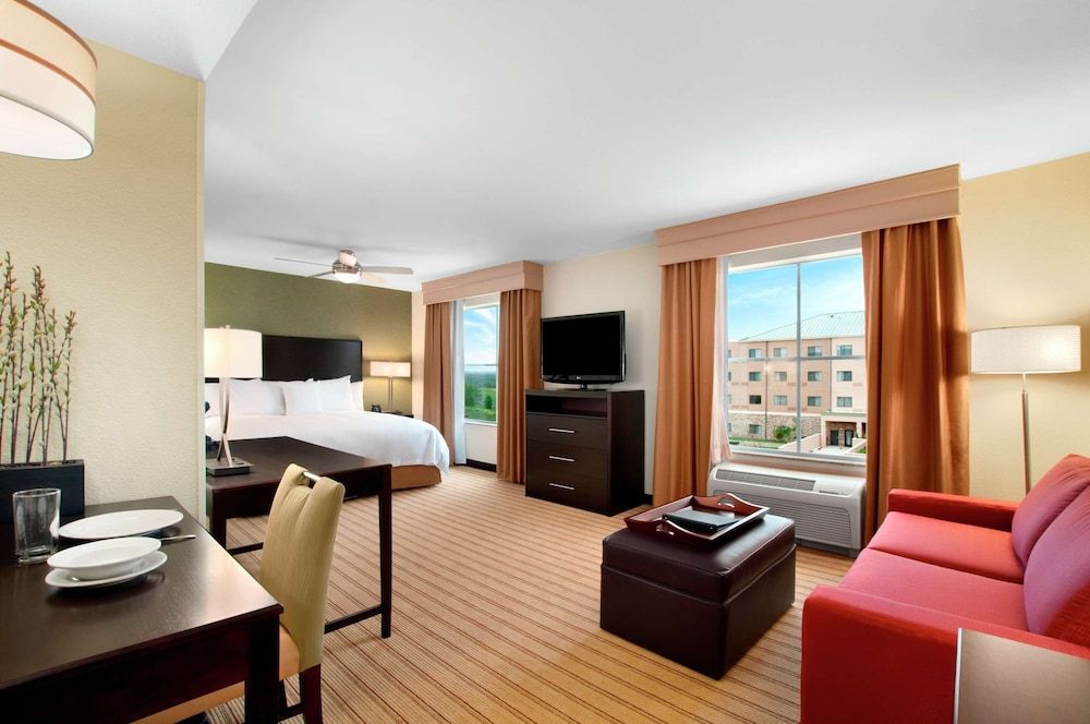 Studio, 1 King Bed, Accessible, Bathtub (Mobility & Hearing)