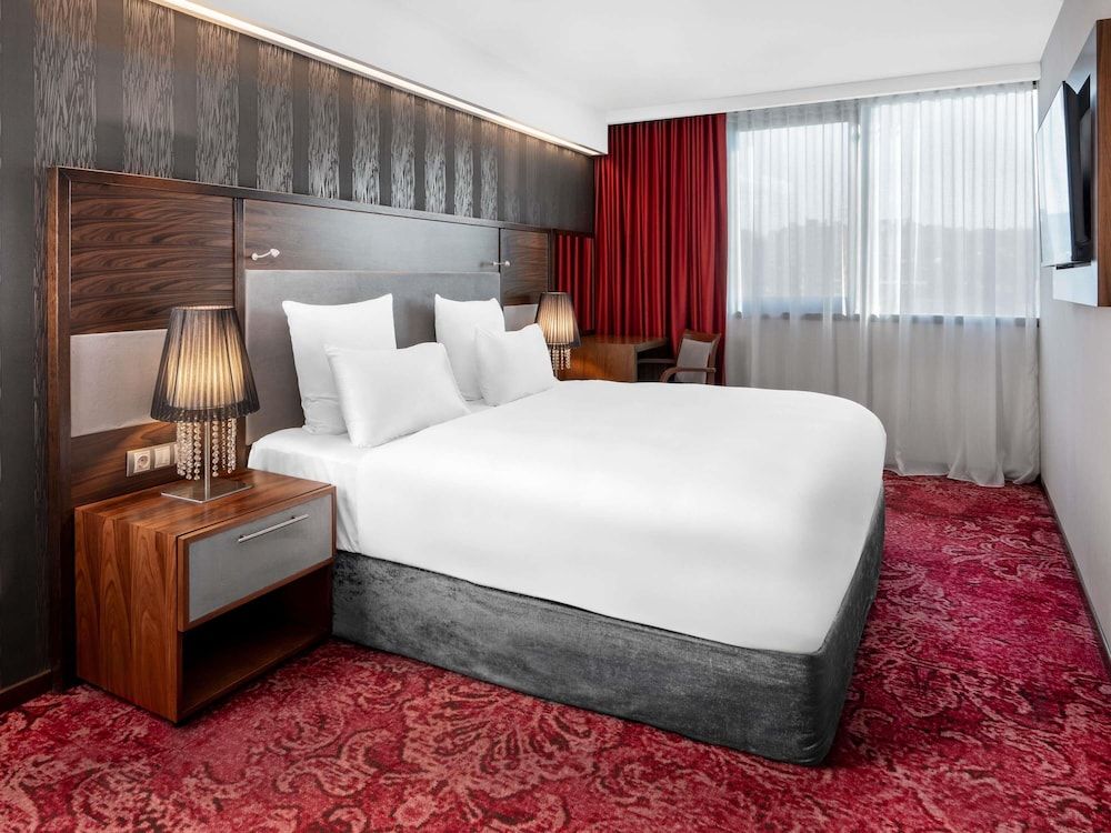 Deluxe Suite, 1 King Bed