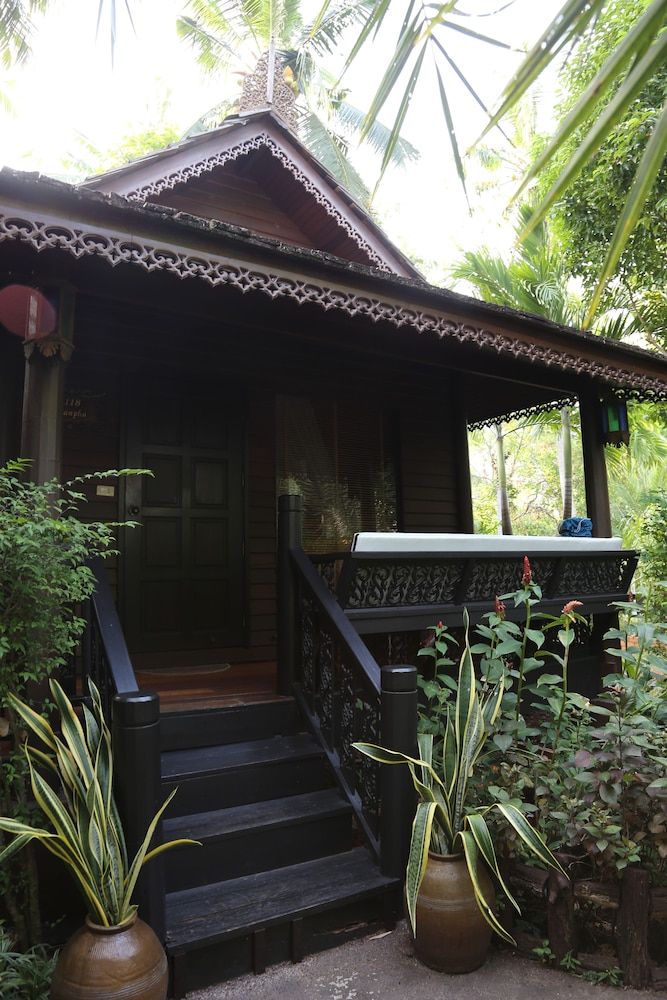 Baan Habeebee Resort Deluxe Room 32