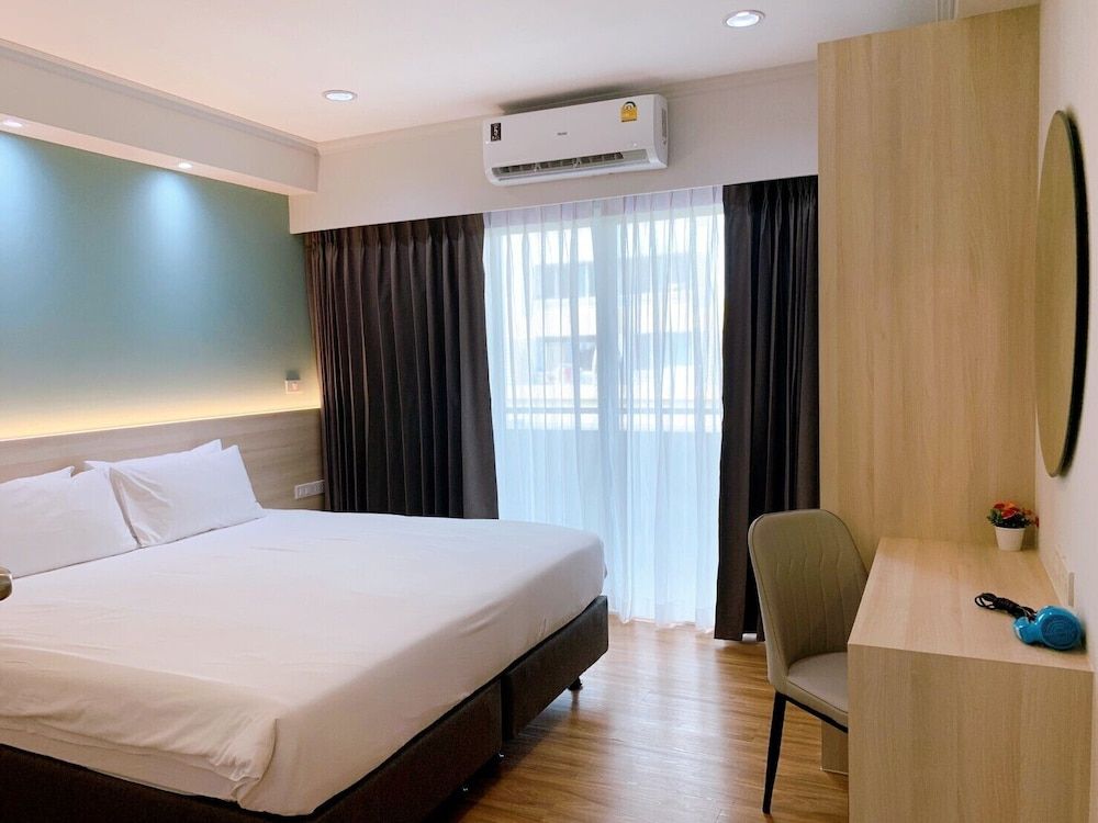 undefined Miloft Sathorn hotel 4