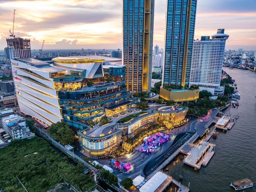 undefined Miloft Sathorn hotel 6