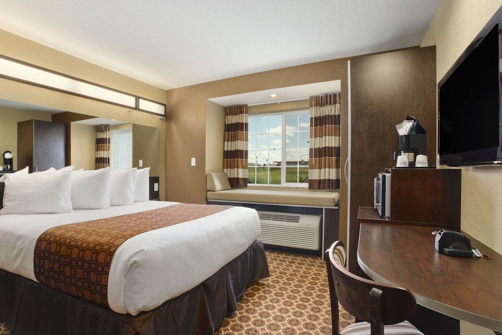 Room, 1 Queen Bed, Accessible, Non Smoking (Mobility,roll-in shower)