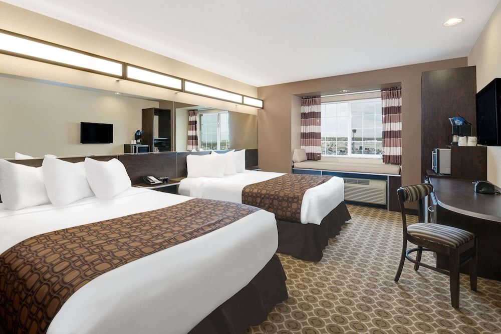 Room, 2 Queen Beds, Non Smoking