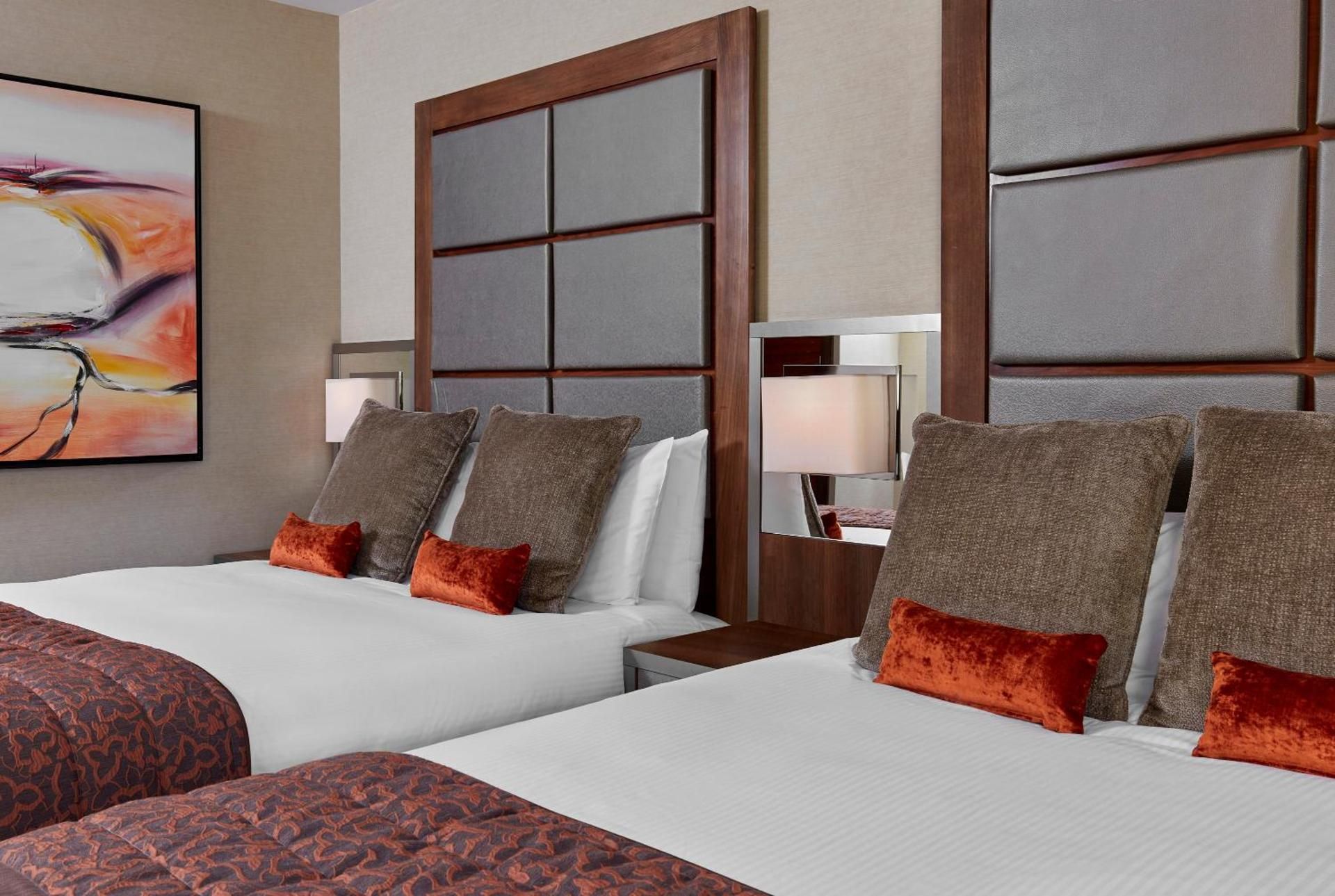 undefined Leonardo Royal London Tower Bridge 8