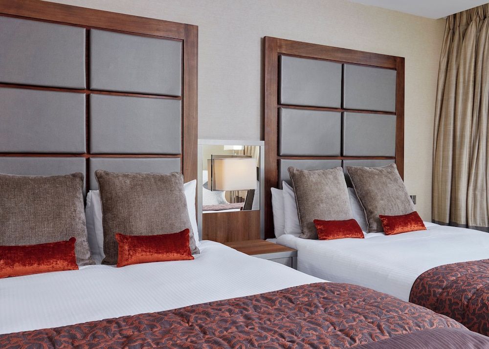 undefined Leonardo Royal London Tower Bridge 10