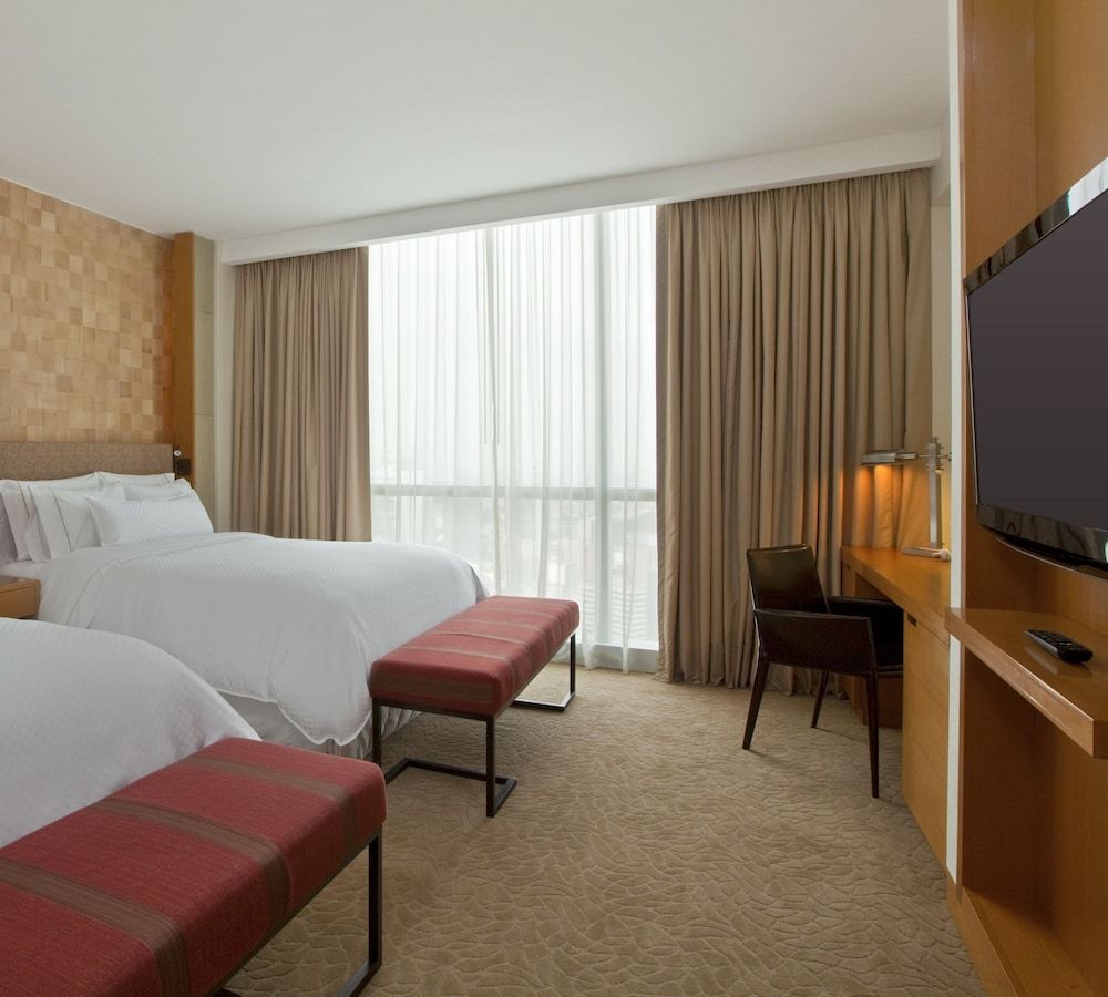 Grand Room, 2 Queen Beds, Non Smoking