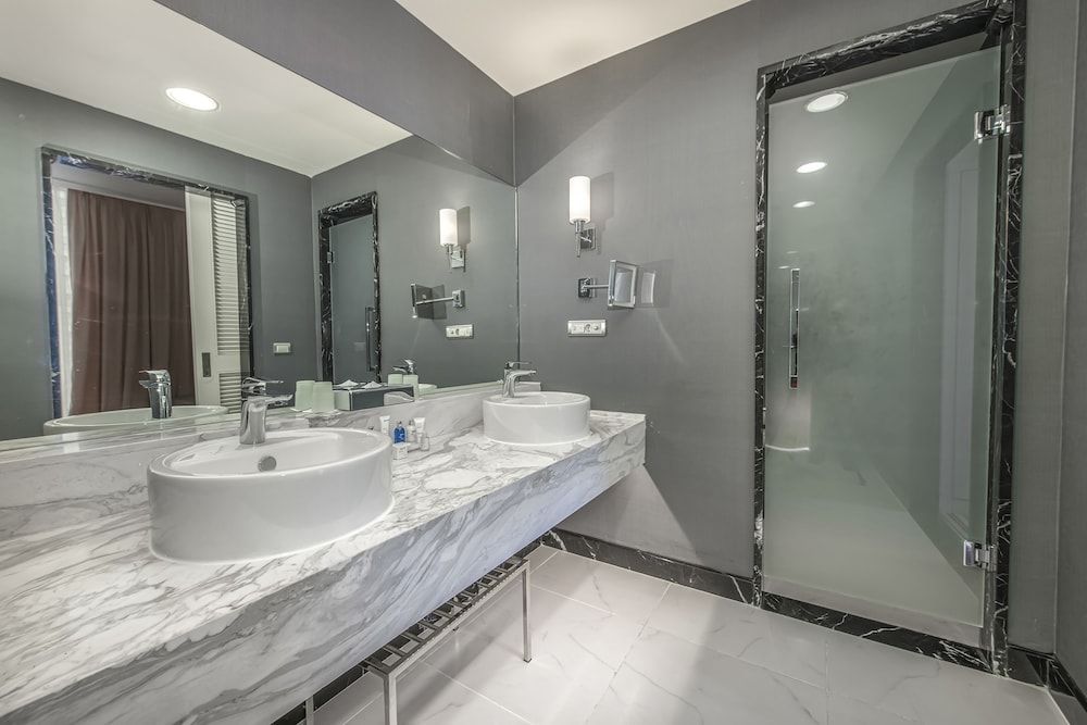 Radisson Blu Hotel Batumi Standard Room 8