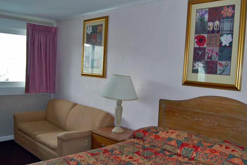 undefined Sea Breeze Inn