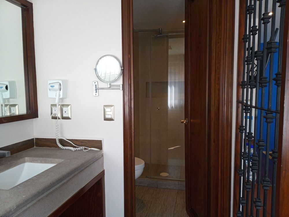 Hotel Alameda Centro Historico Standard Room, 2 Double Beds, City View 9