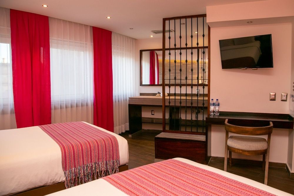 Hotel Alameda Centro Historico Standard Room, 2 Double Beds, City View 4