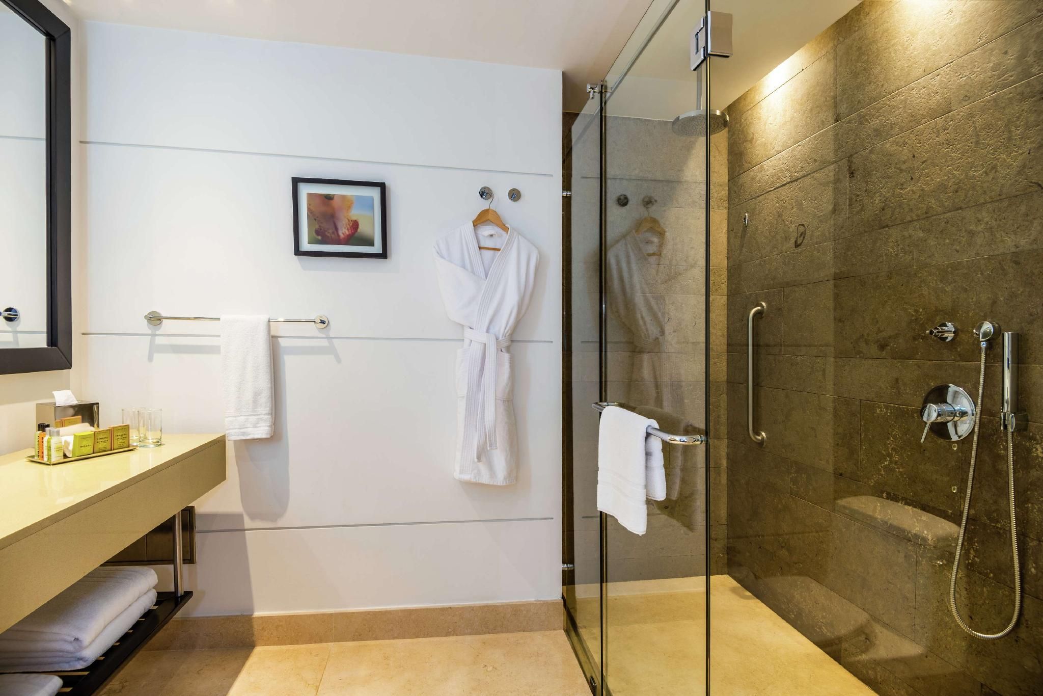 undefined Hilton Bogota 10