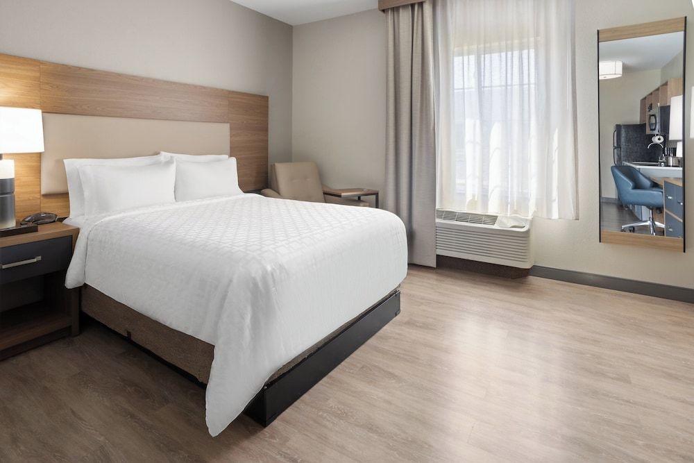 Studio Suite, 1 Queen Bed