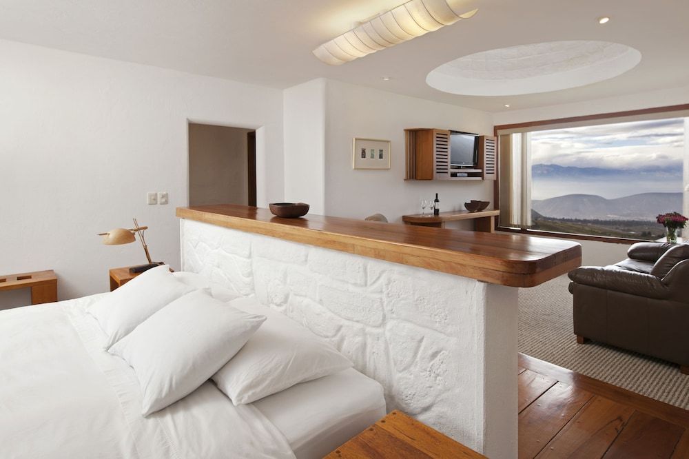 Hotel El Crater Luxury Suite, Balcony, Mountain View 3