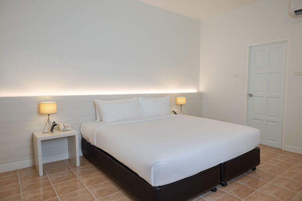Amata Patong Standard Room 2