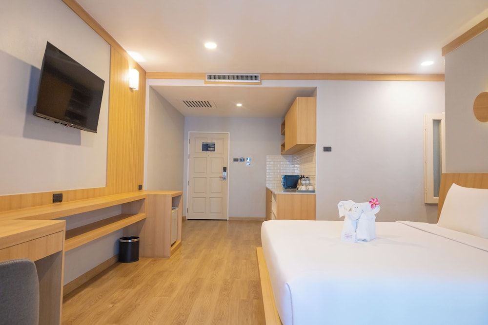 undefined Amata Patong 10