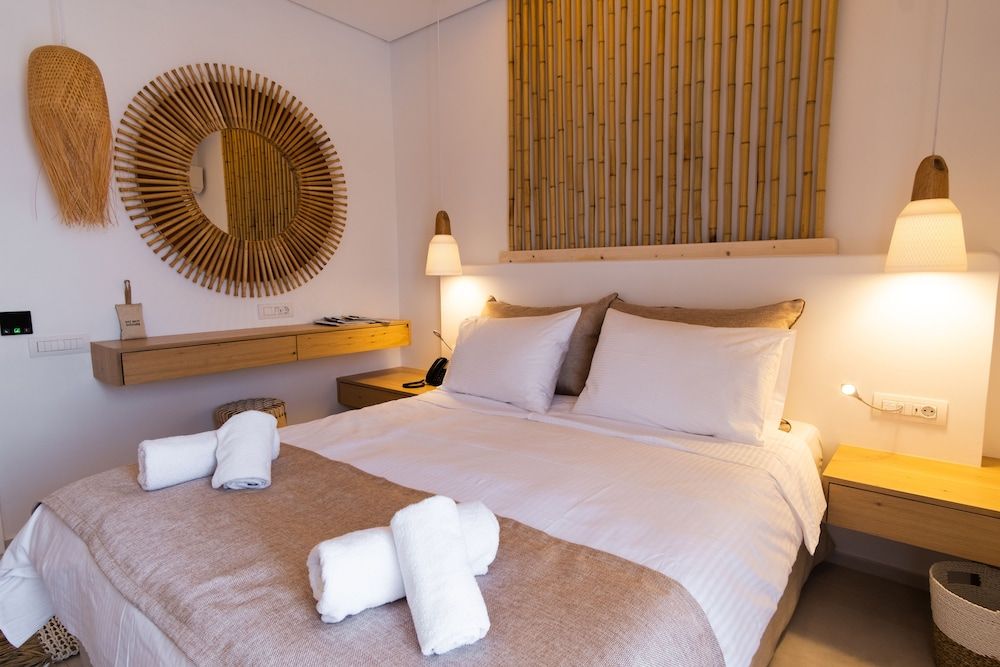 Superior Double Room, Pool View