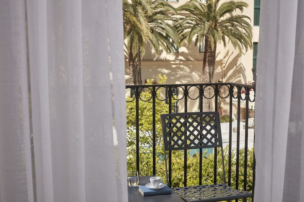 Poseidonion Grand Hotel Suite (The Pool Suite) 4