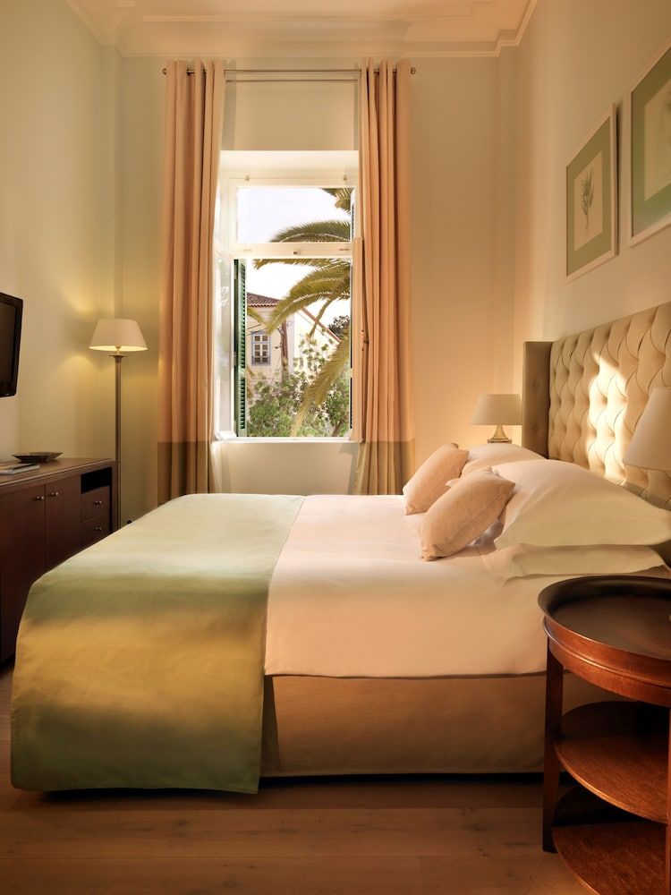 Poseidonion Grand Hotel Deluxe Room, Garden View 3