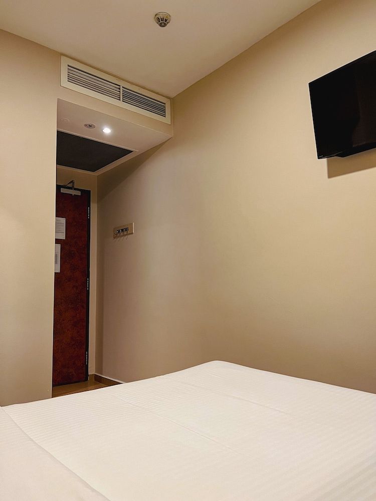 Fragrance Hotel - Ocean View Standard Double or Twin Room, No Windows 20