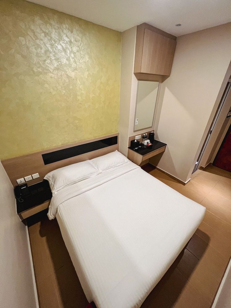 Fragrance Hotel - Ocean View Standard Double or Twin Room, No Windows 10