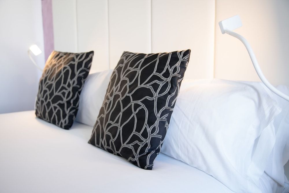 Petit Palace Savoy Alfonso XII Standard Double Room 3