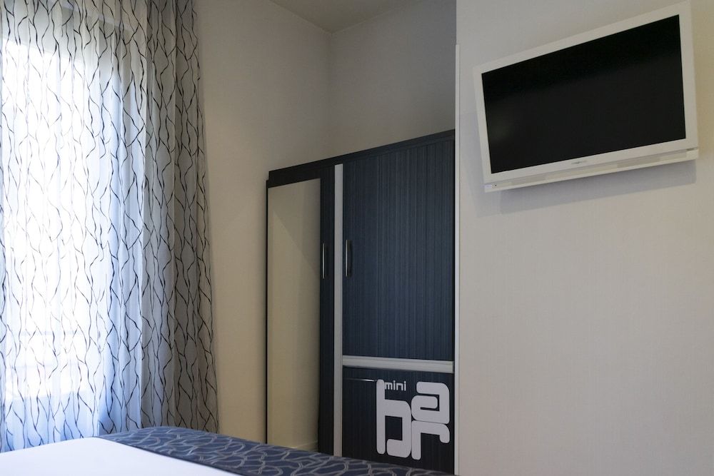 Petit Palace Savoy Alfonso XII Basic Double Room 7