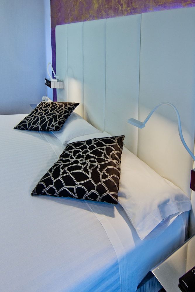 Petit Palace Savoy Alfonso XII Basic Double Room