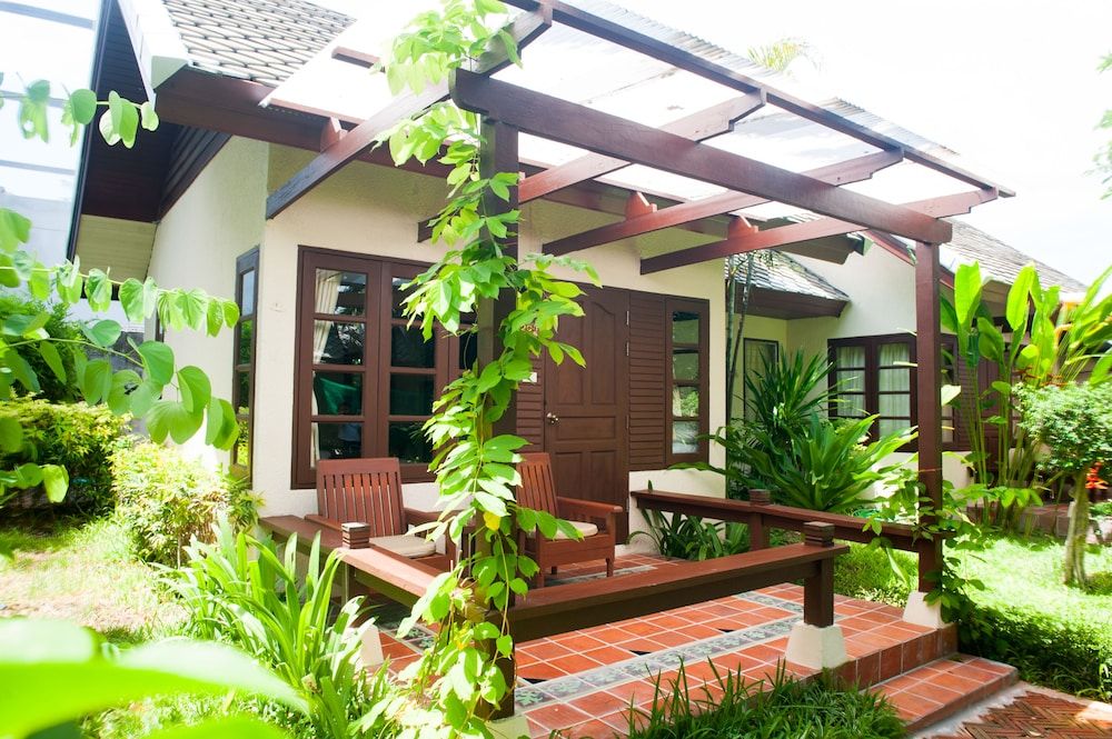 undefined Montien House Chaweng Beach Resort 7