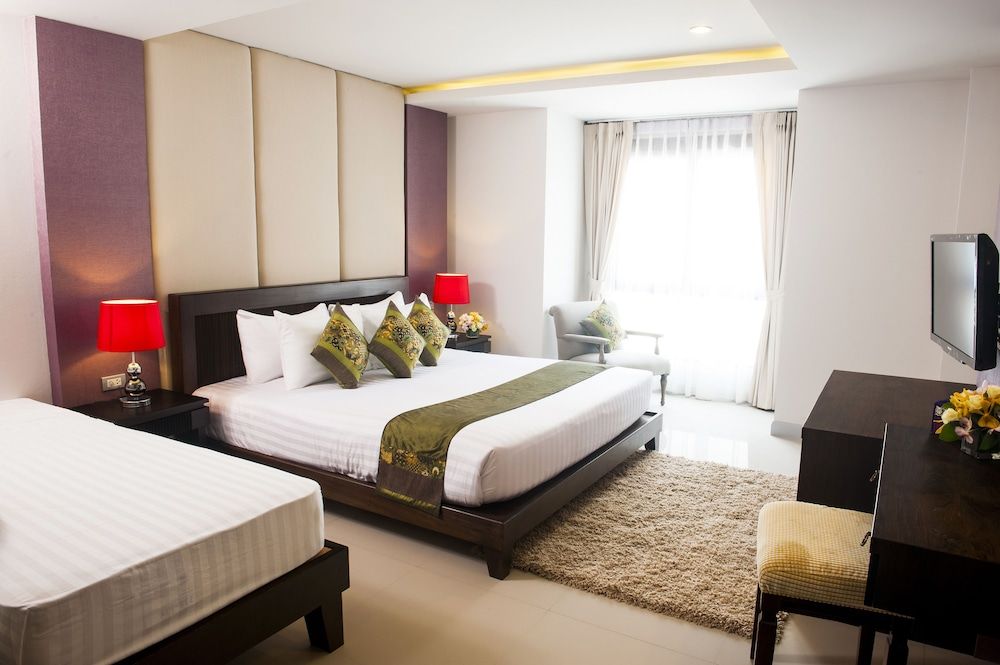 undefined Montien House Chaweng Beach Resort 2