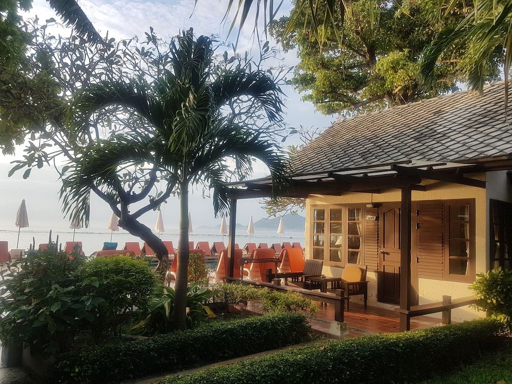 undefined Montien House Chaweng Beach Resort 5