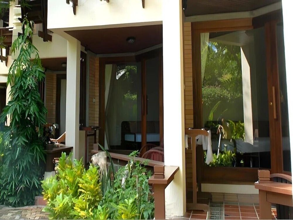 undefined Montien House Chaweng Beach Resort 10