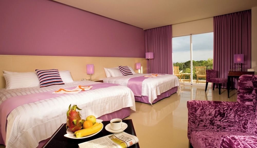 Papago International Resort Family Room, 1 Bedroom, Mountain View 4