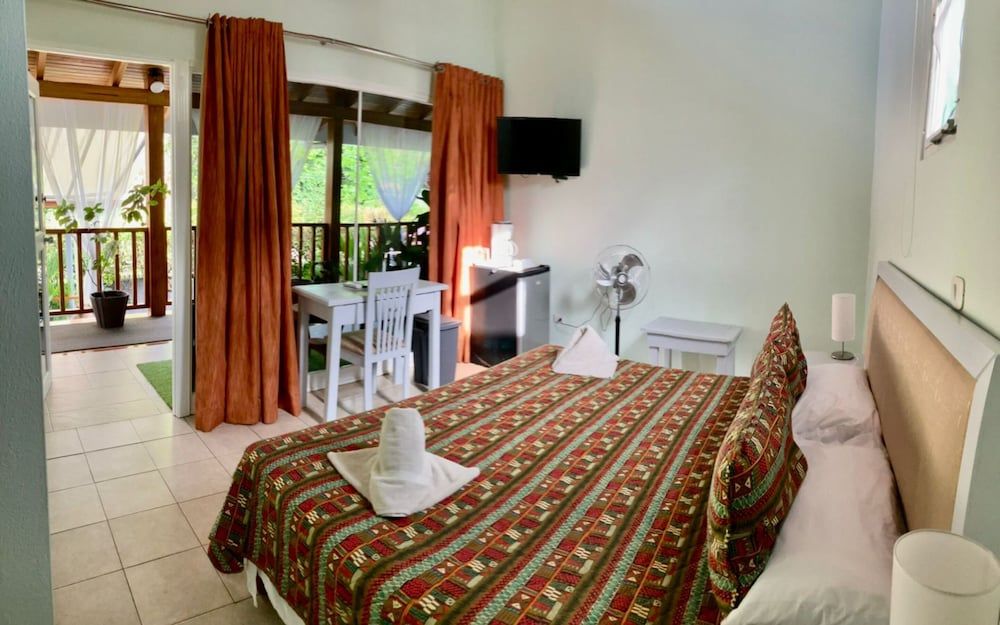 Bellavista Suites By Villas Verdes Deluxe Room 3