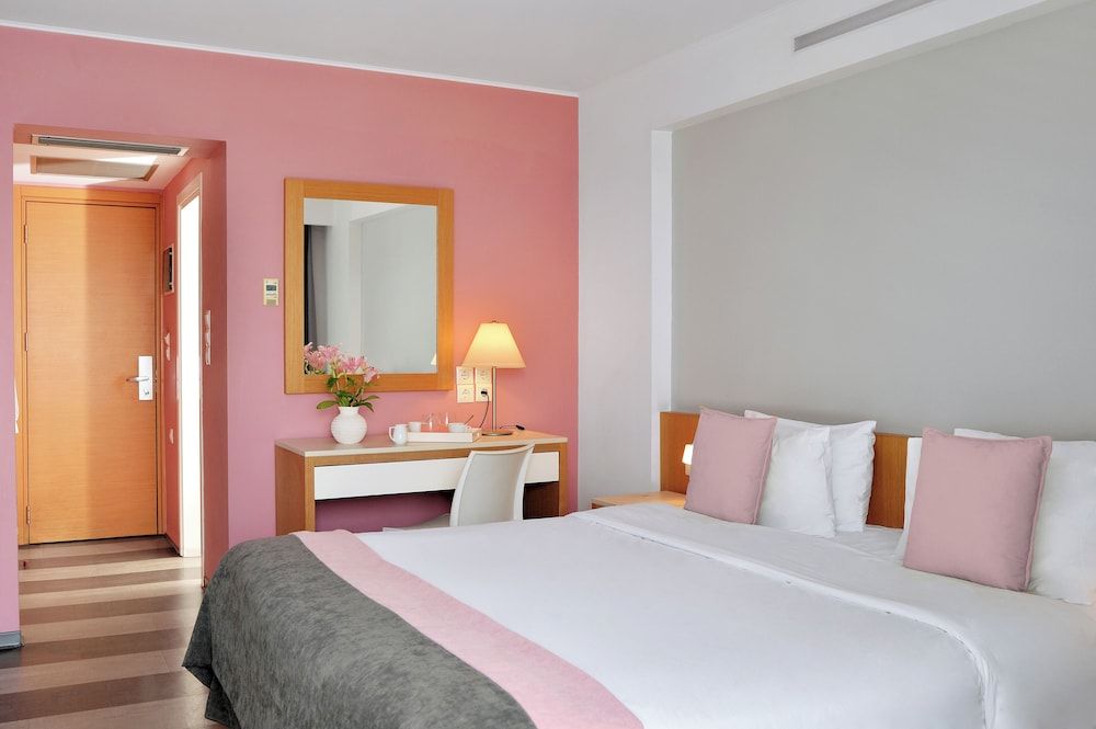 Airotel Galaxy Standard Triple Room, City View 9