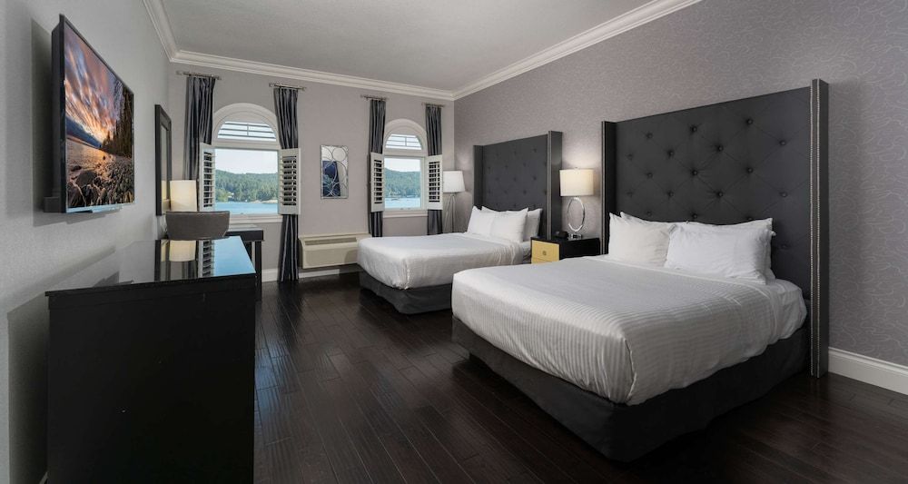 Standard Room, 2 Queen Beds, Non Smoking