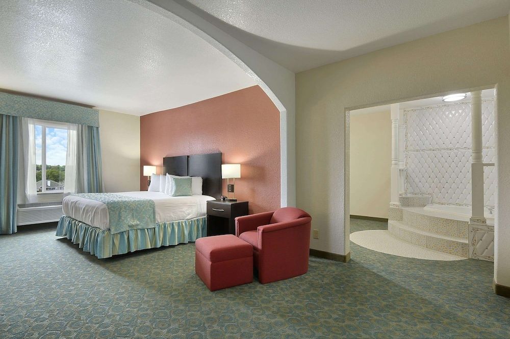 Suite, Multiple Beds, Non Smoking